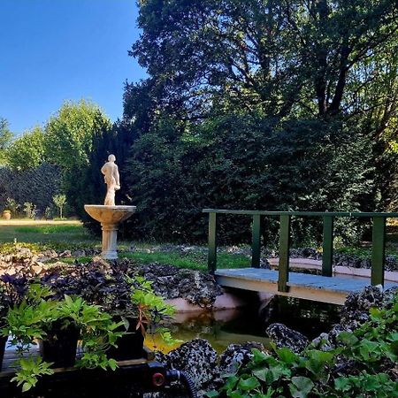Le Manoir De La Belle Endormie Bed & Breakfast Valréas Dış mekan fotoğraf